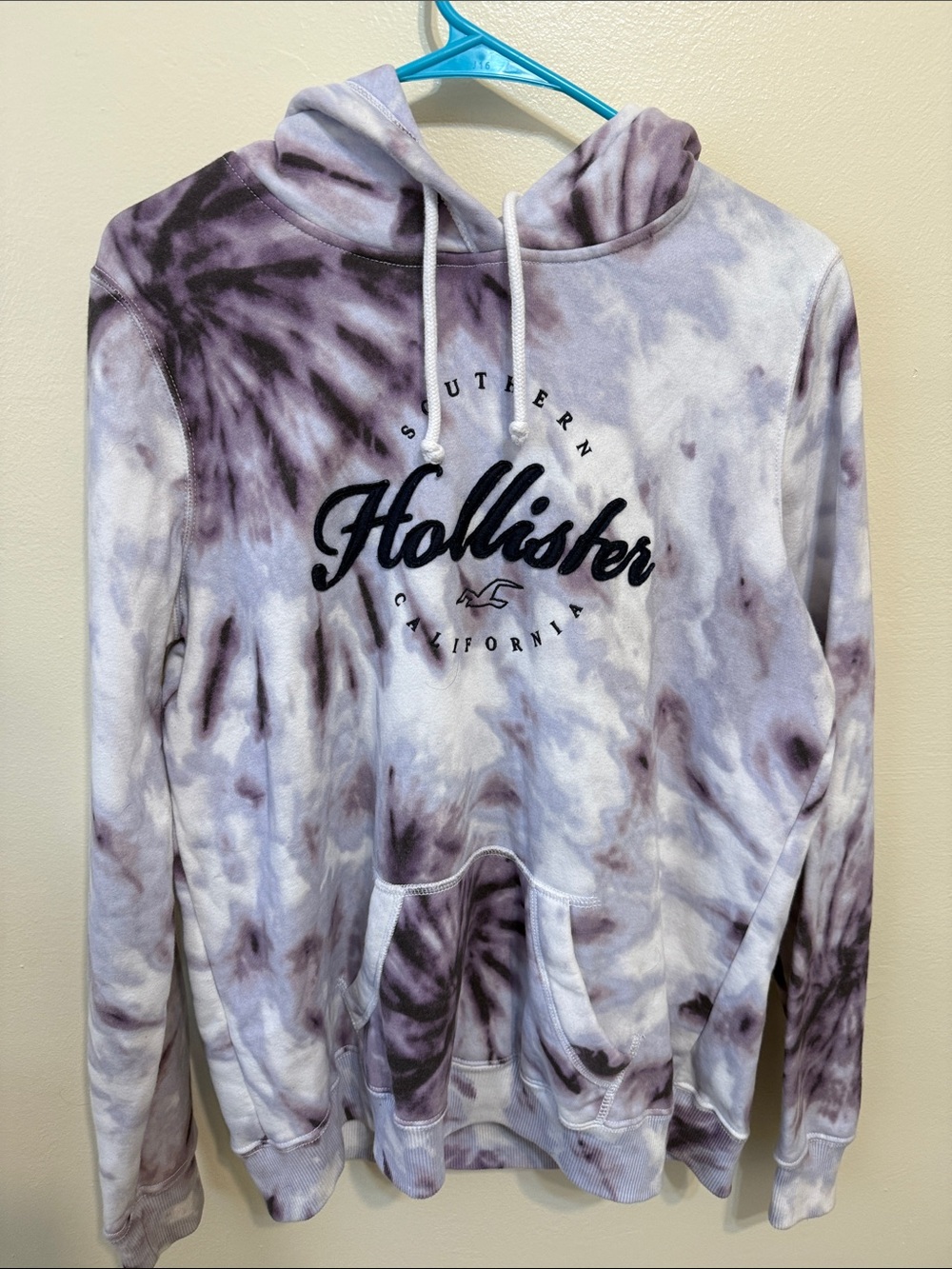 Hollister Tie-Dye Hoodie in Lavender and White